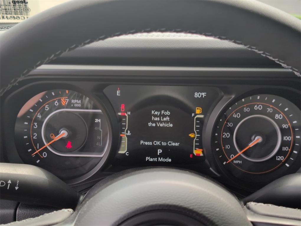 new 2025 Jeep Gladiator car, priced at $43,197
