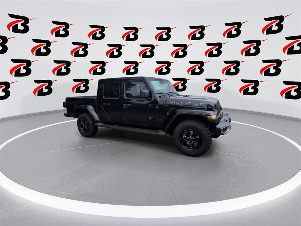new 2025 Jeep Gladiator car, priced at $43,197
