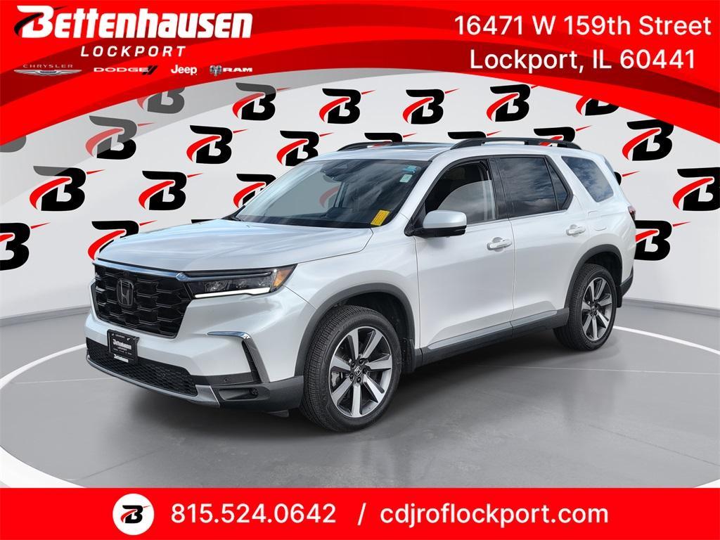 used 2023 Honda Pilot car, priced at $44,900