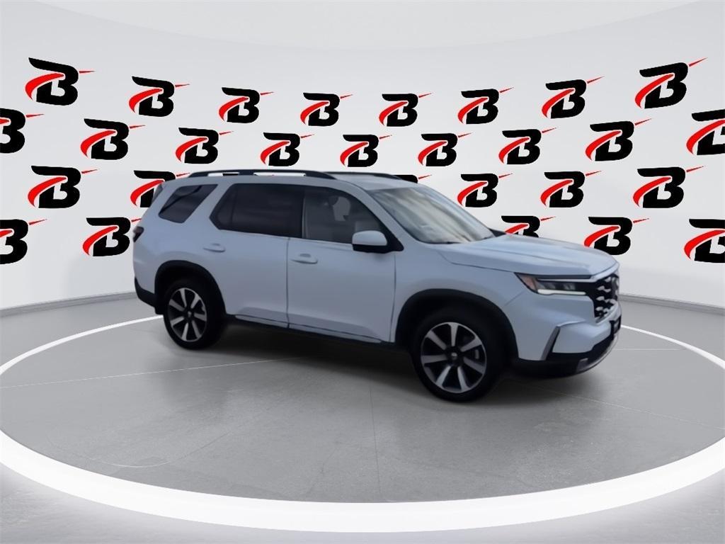 used 2023 Honda Pilot car, priced at $44,900