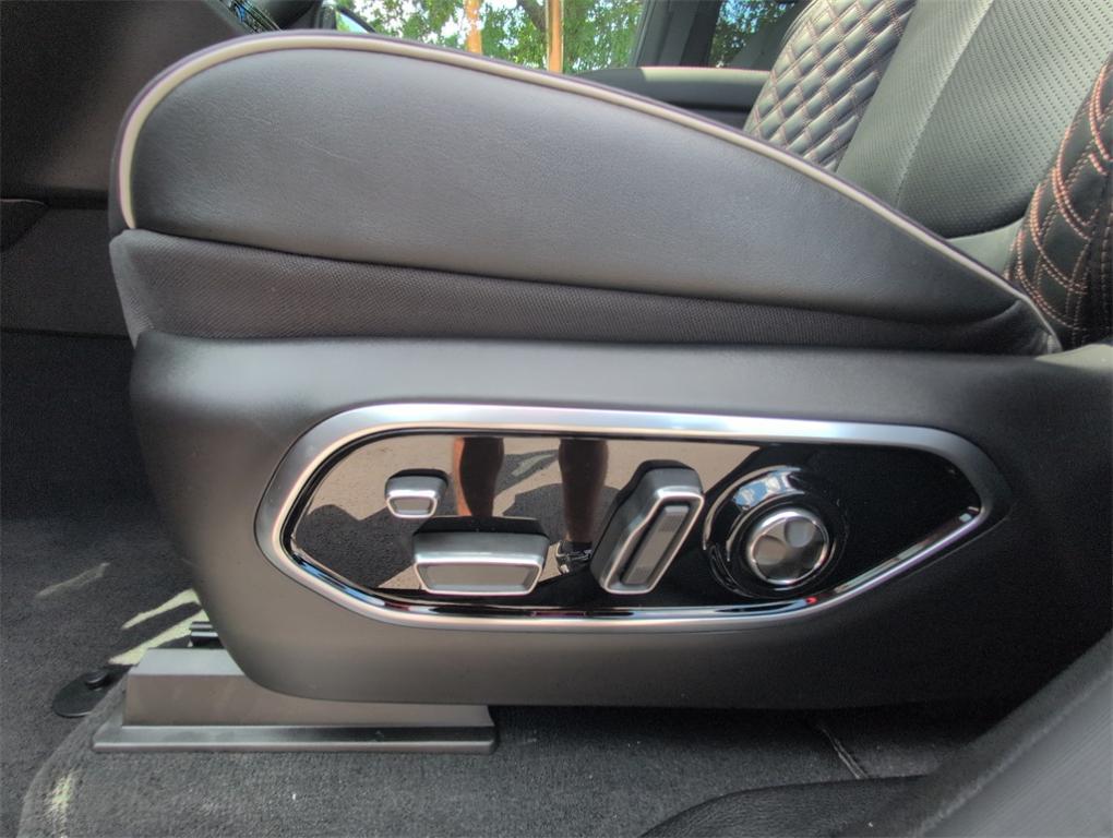 new 2025 Jeep Grand Cherokee L car, priced at $56,257
