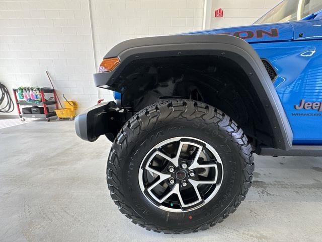 new 2025 Jeep Wrangler car, priced at $58,047