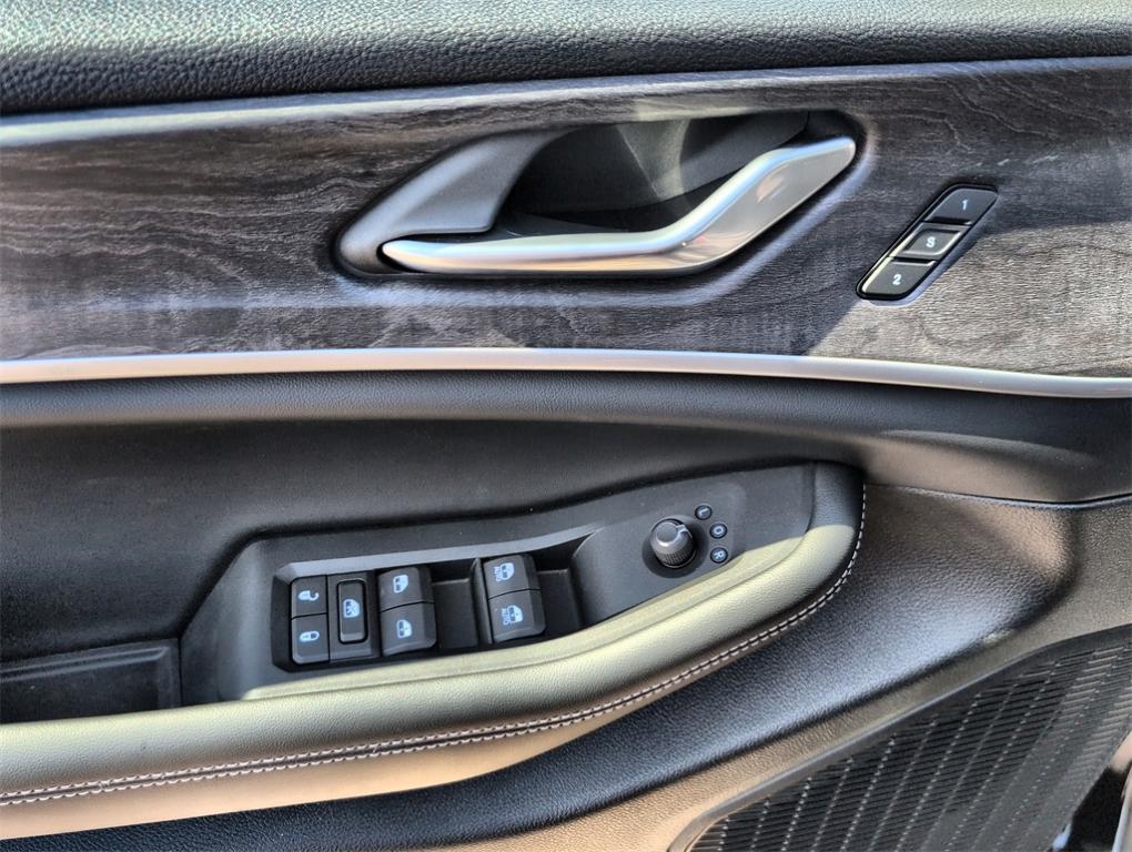new 2025 Jeep Grand Cherokee car, priced at $48,524