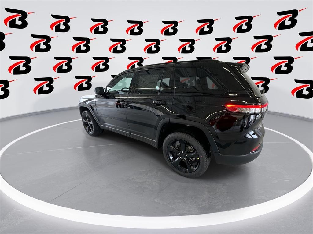 new 2025 Jeep Grand Cherokee car, priced at $46,962