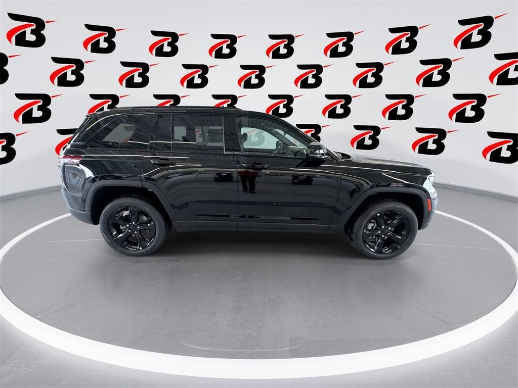 new 2025 Jeep Grand Cherokee car, priced at $46,962
