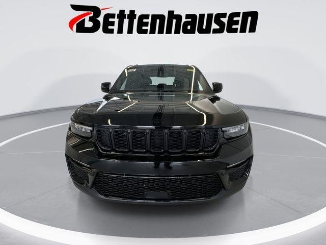 new 2025 Jeep Grand Cherokee car, priced at $46,730