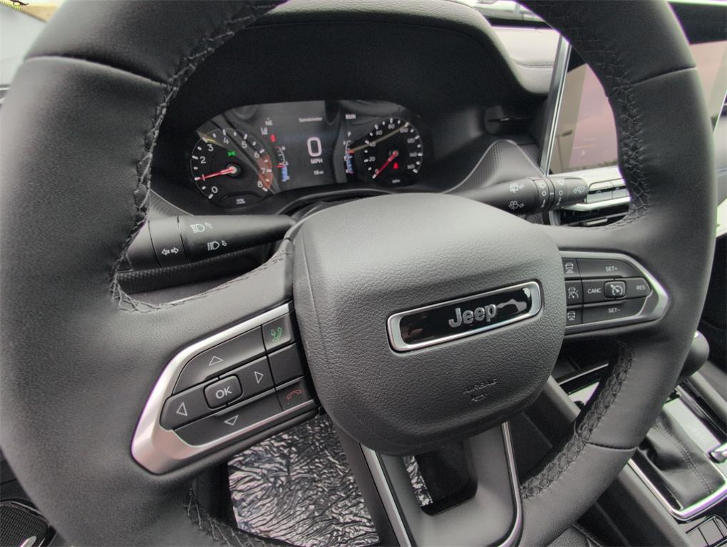 new 2025 Jeep Compass car, priced at $35,194
