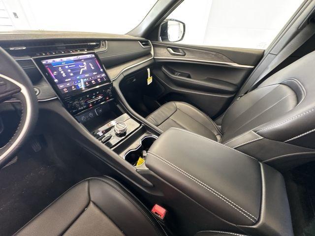 new 2025 Jeep Grand Cherokee L car, priced at $47,835