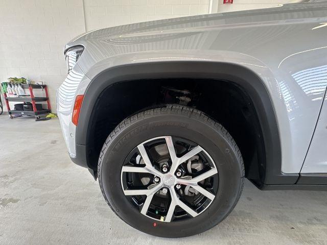 new 2025 Jeep Grand Cherokee L car, priced at $47,835