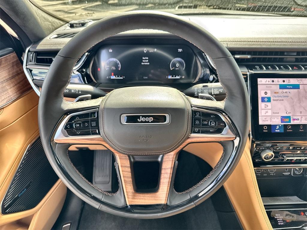 new 2025 Jeep Grand Cherokee car, priced at $60,053