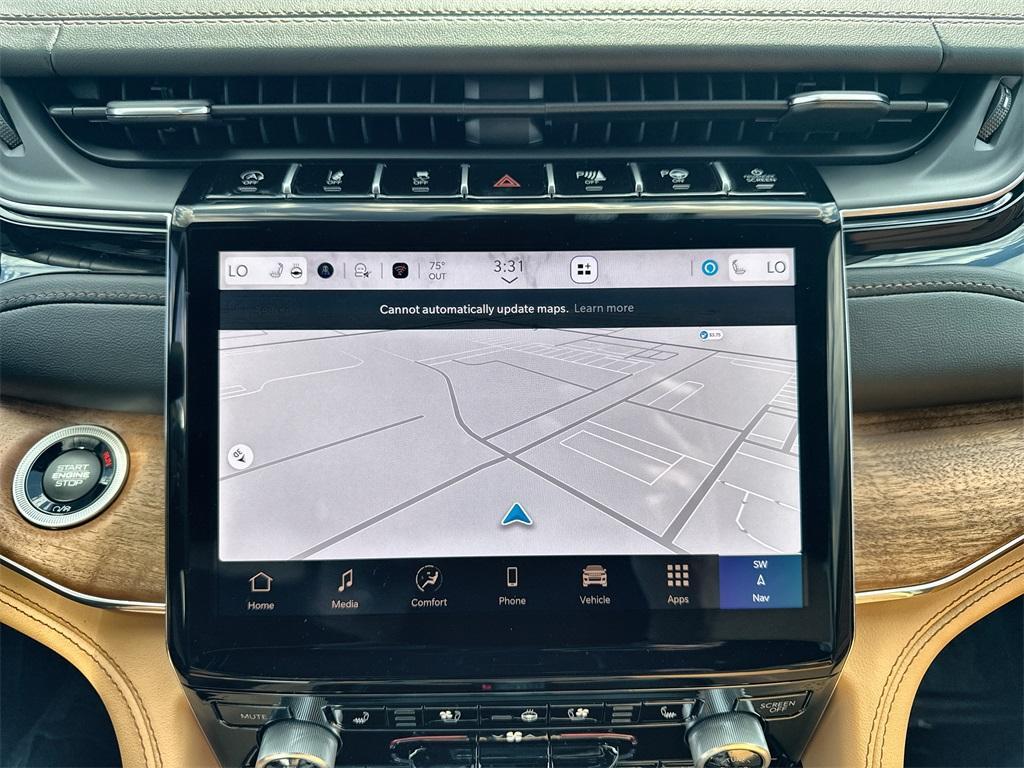 new 2025 Jeep Grand Cherokee car, priced at $60,053