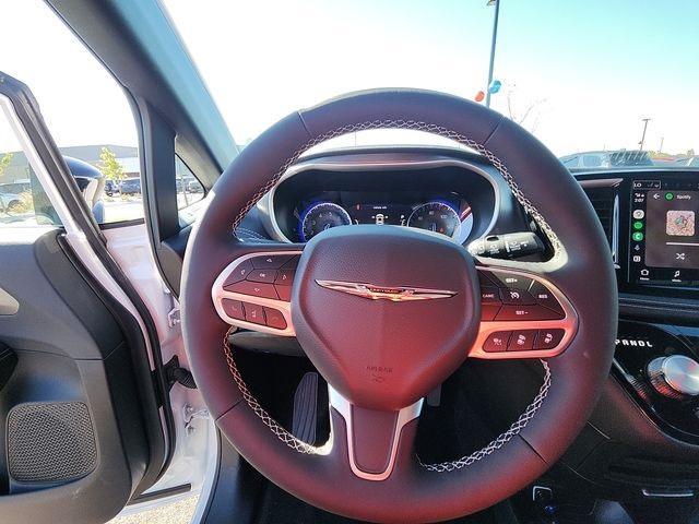 new 2025 Chrysler Pacifica car, priced at $44,907