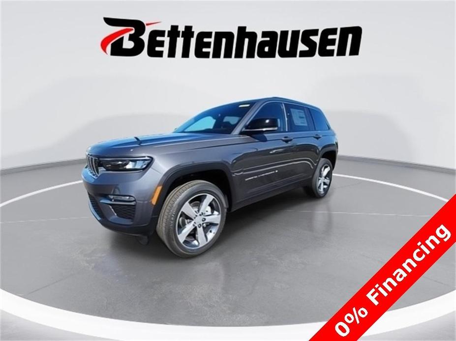 new 2024 Jeep Grand Cherokee car, priced at $44,027