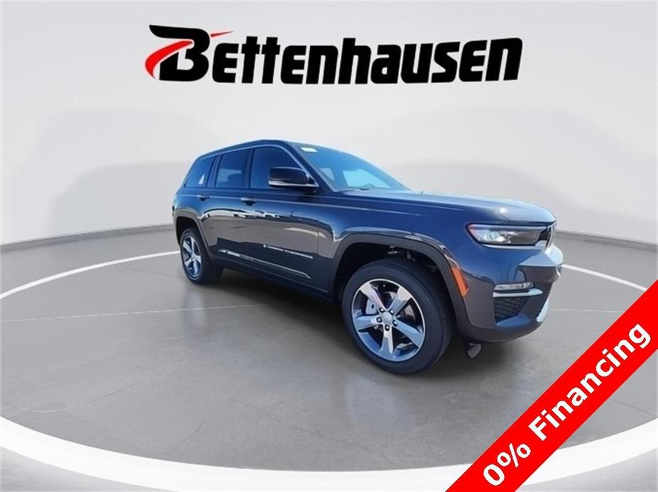 new 2024 Jeep Grand Cherokee car, priced at $44,027