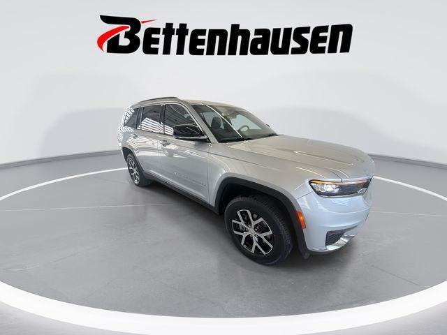 new 2025 Jeep Grand Cherokee L car, priced at $48,499
