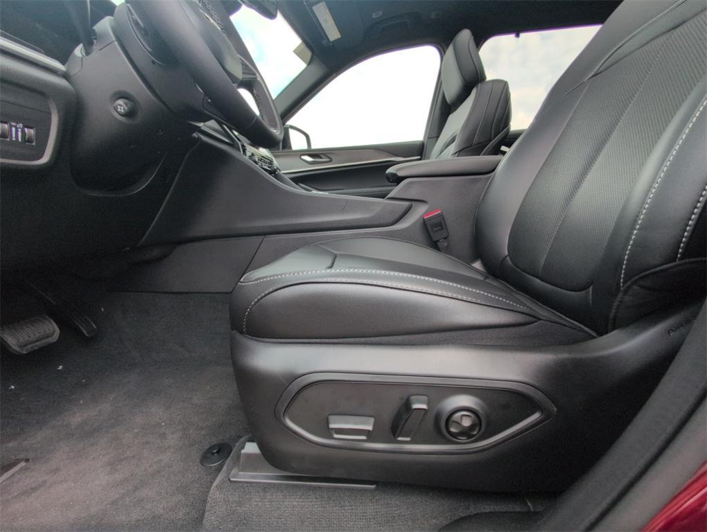 new 2025 Jeep Grand Cherokee L car, priced at $50,261