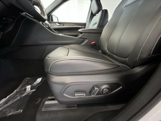 new 2025 Jeep Grand Cherokee L car, priced at $48,985