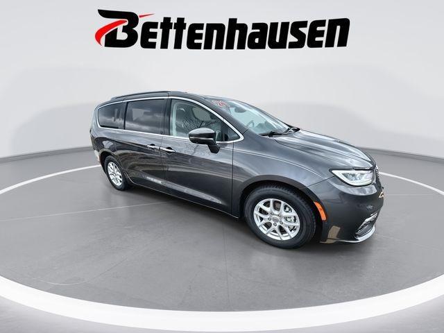 used 2021 Chrysler Pacifica car, priced at $22,500