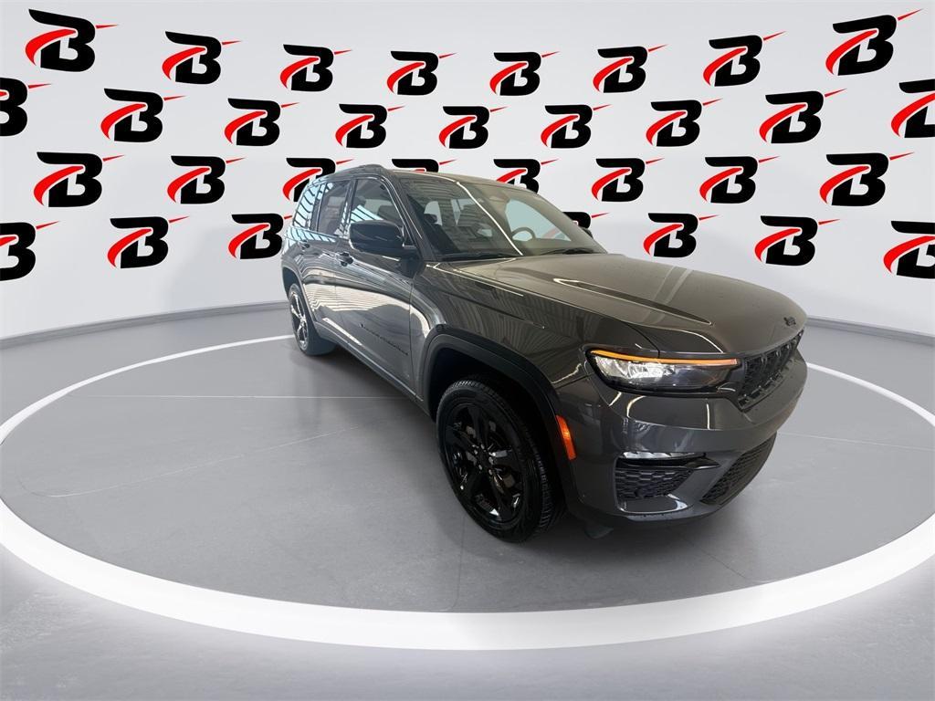 new 2025 Jeep Grand Cherokee car, priced at $49,210