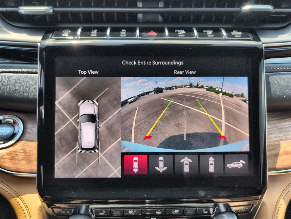 new 2025 Jeep Grand Cherokee car, priced at $59,535