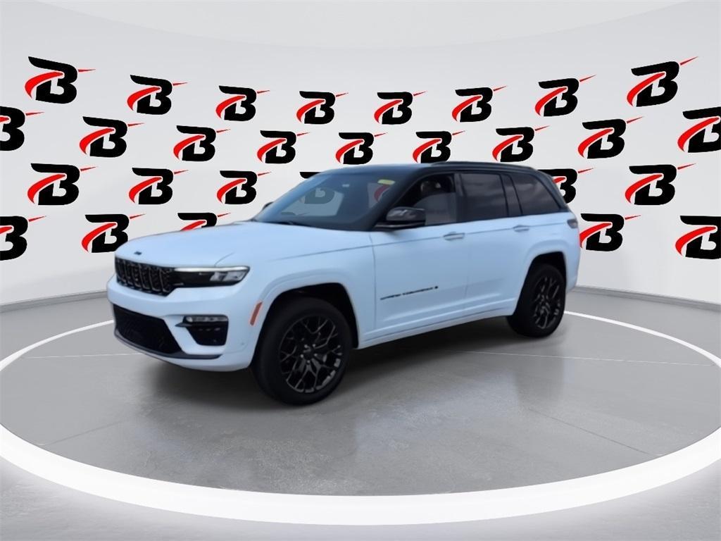 new 2025 Jeep Grand Cherokee car, priced at $59,535