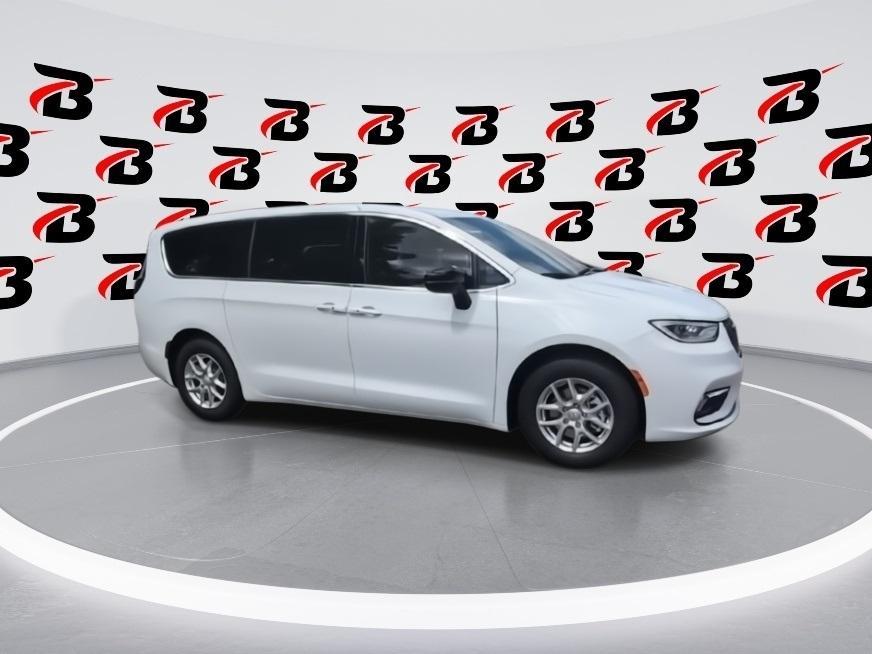 new 2026 Chrysler Pacifica car, priced at $40,105