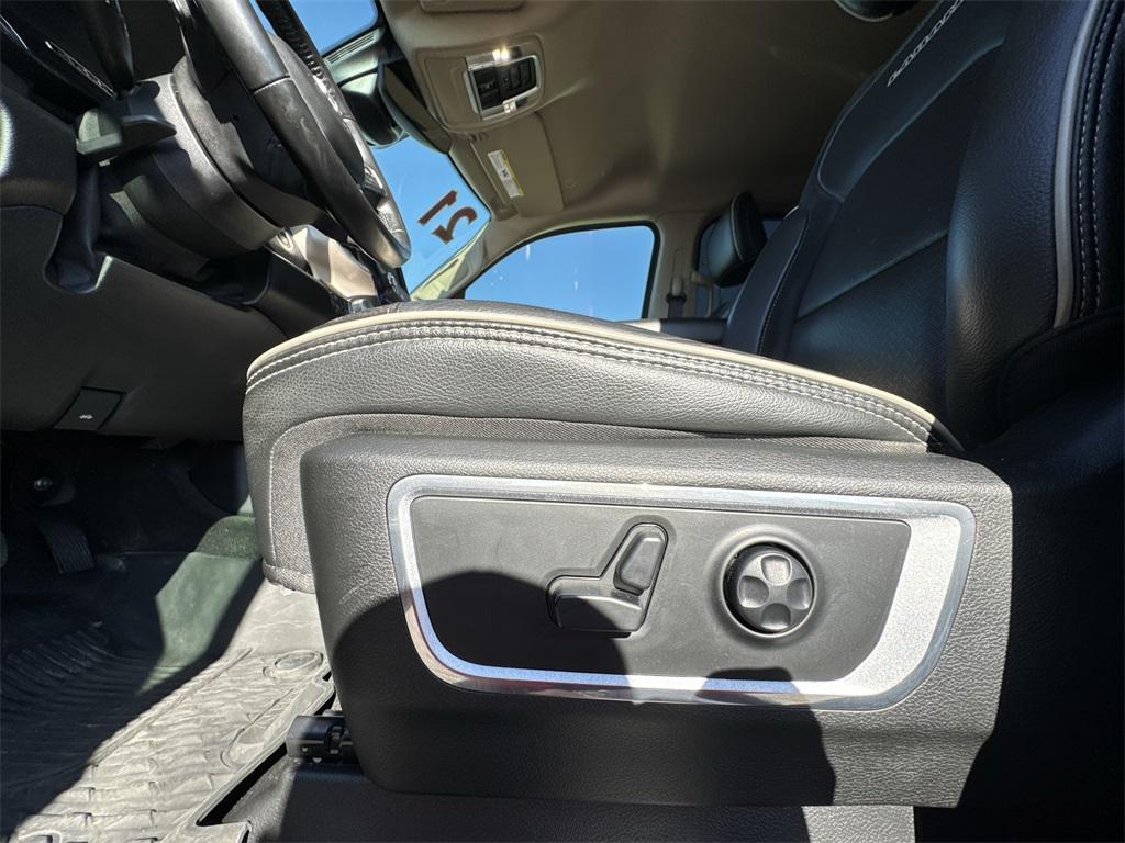 used 2021 Ram 1500 car, priced at $31,900