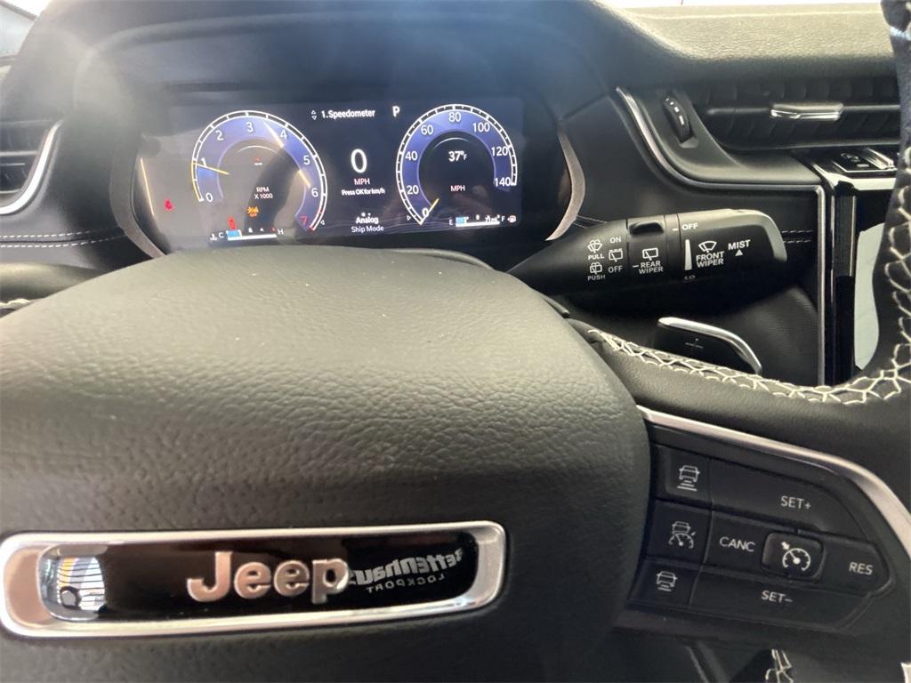 new 2025 Jeep Grand Cherokee car, priced at $37,963