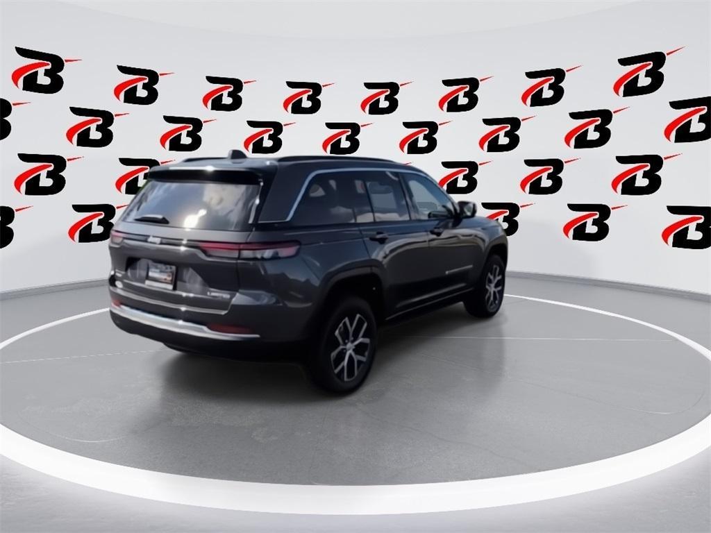 new 2025 Jeep Grand Cherokee car, priced at $43,733