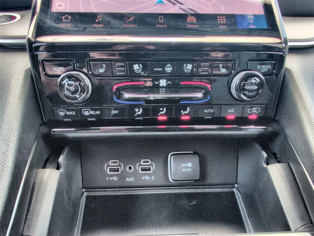 new 2025 Jeep Grand Cherokee car, priced at $43,733