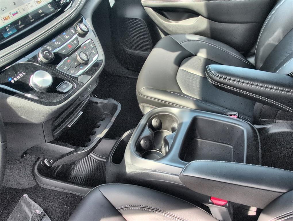 new 2026 Chrysler Pacifica car, priced at $41,270