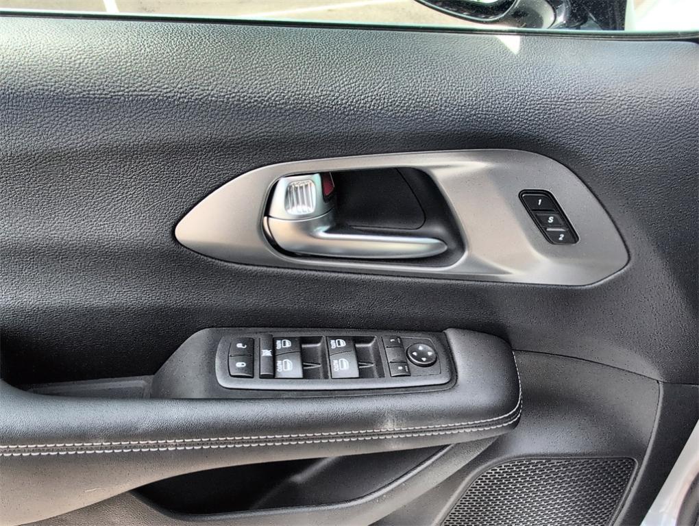 new 2026 Chrysler Pacifica car, priced at $41,270