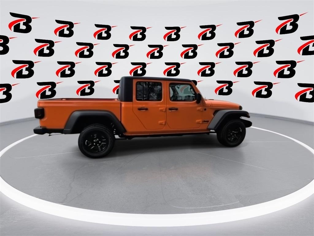 new 2025 Jeep Gladiator car, priced at $40,422