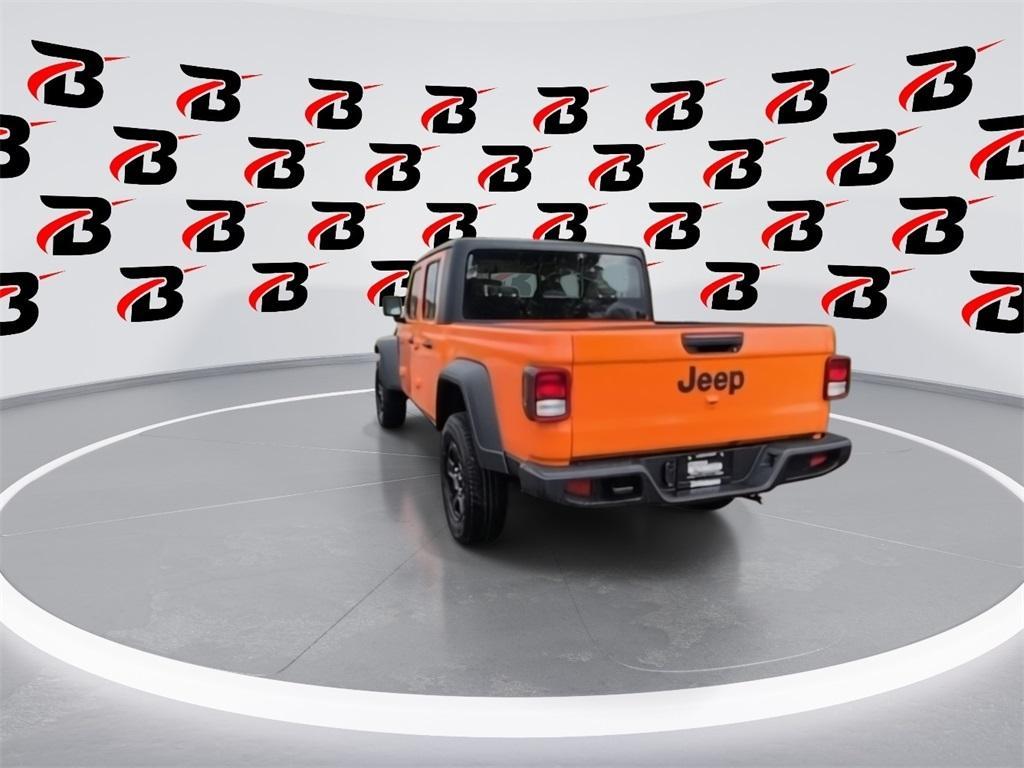 new 2025 Jeep Gladiator car, priced at $40,422