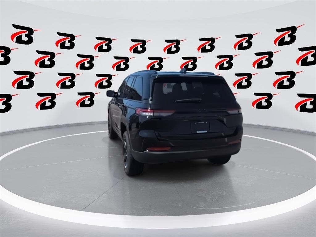 new 2025 Jeep Grand Cherokee car, priced at $44,479