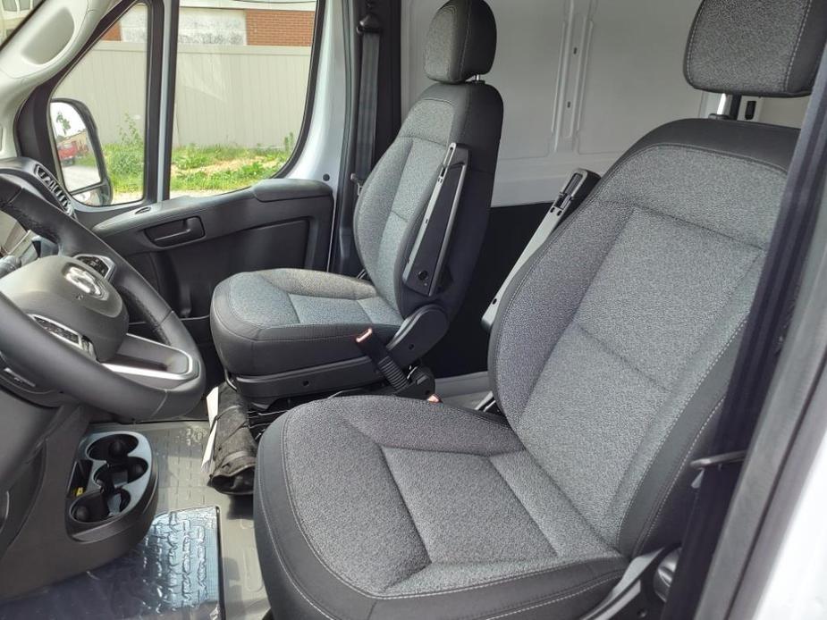 new 2024 Ram ProMaster 2500 car, priced at $47,965