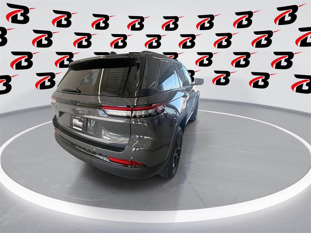 new 2025 Jeep Grand Cherokee car, priced at $39,701