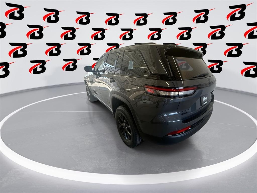new 2025 Jeep Grand Cherokee car, priced at $40,030