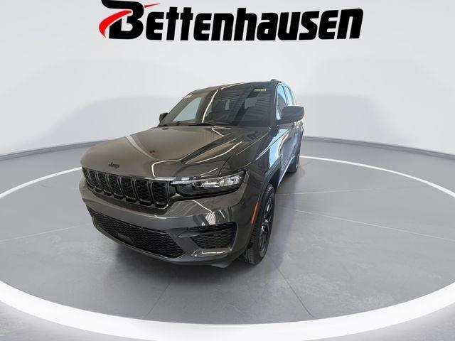 new 2025 Jeep Grand Cherokee car, priced at $39,530