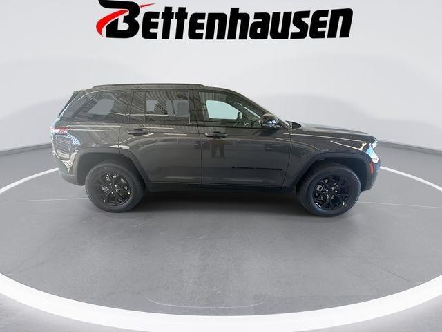 new 2025 Jeep Grand Cherokee car, priced at $39,530