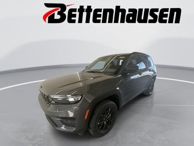 new 2025 Jeep Grand Cherokee car, priced at $39,530