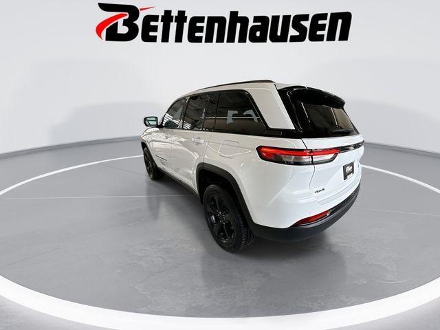 new 2025 Jeep Grand Cherokee car, priced at $44,940