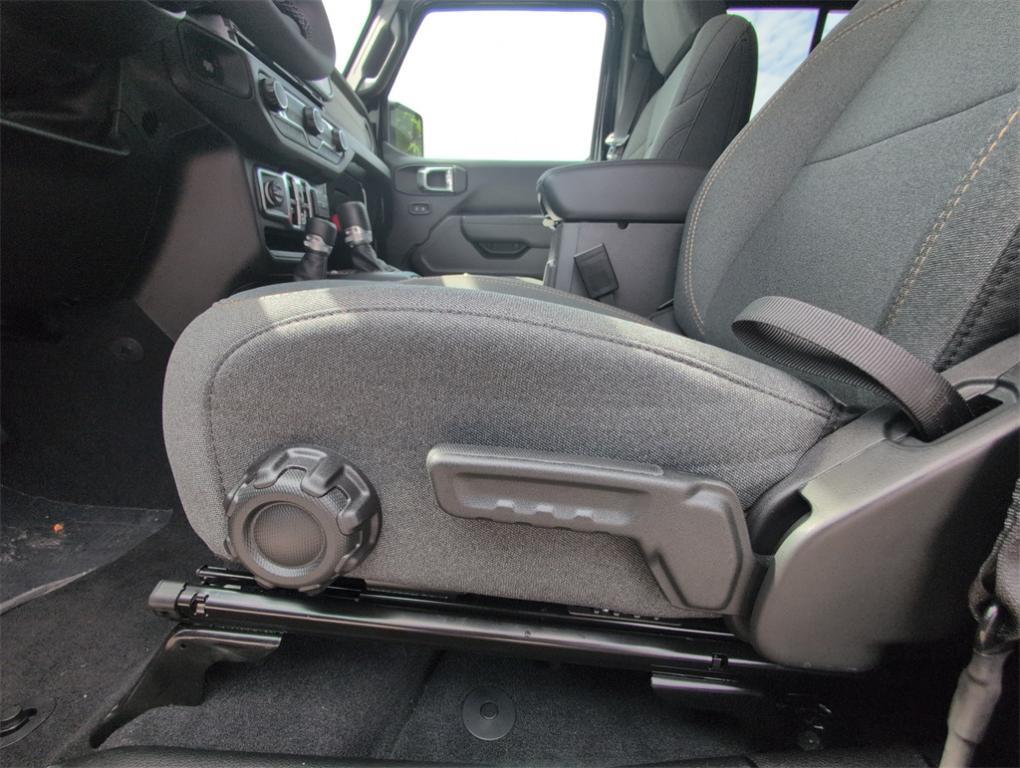 new 2025 Jeep Wrangler car, priced at $39,246