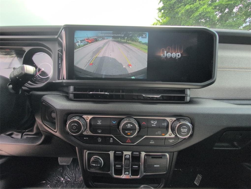 new 2025 Jeep Wrangler car, priced at $39,246