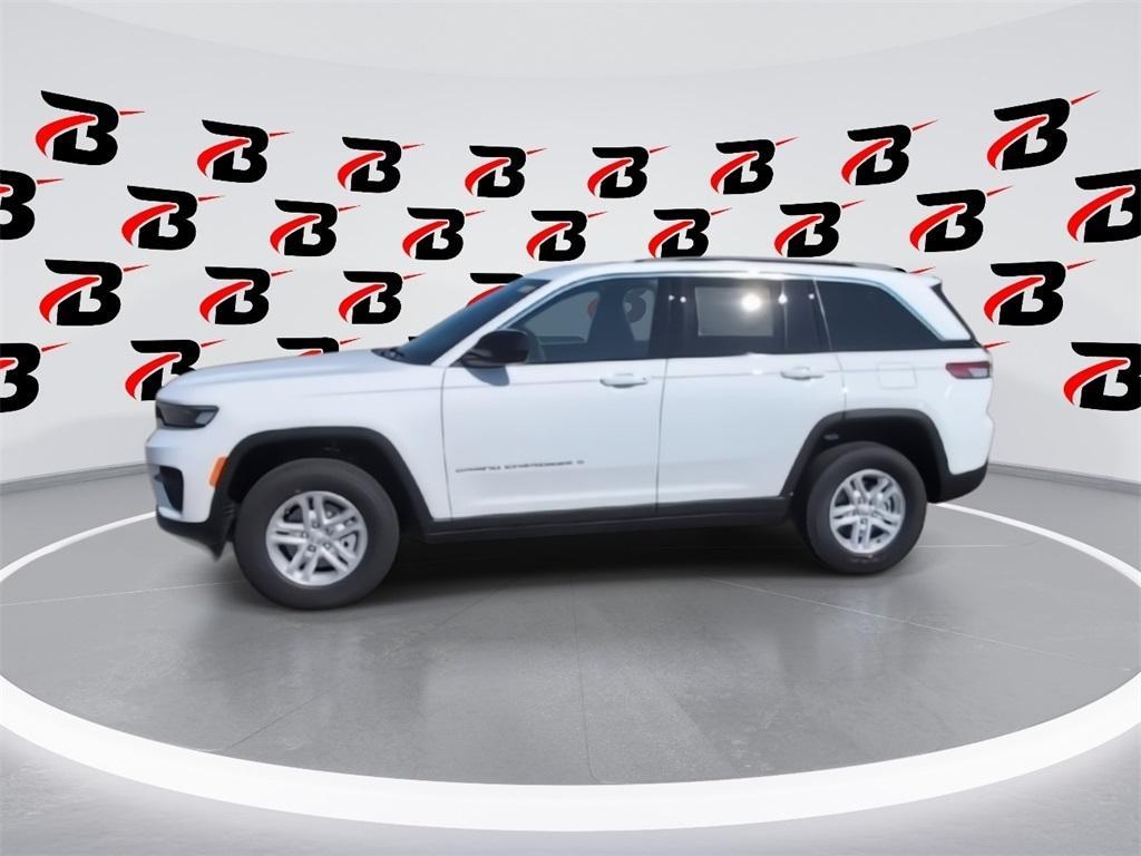 new 2025 Jeep Grand Cherokee car, priced at $35,825