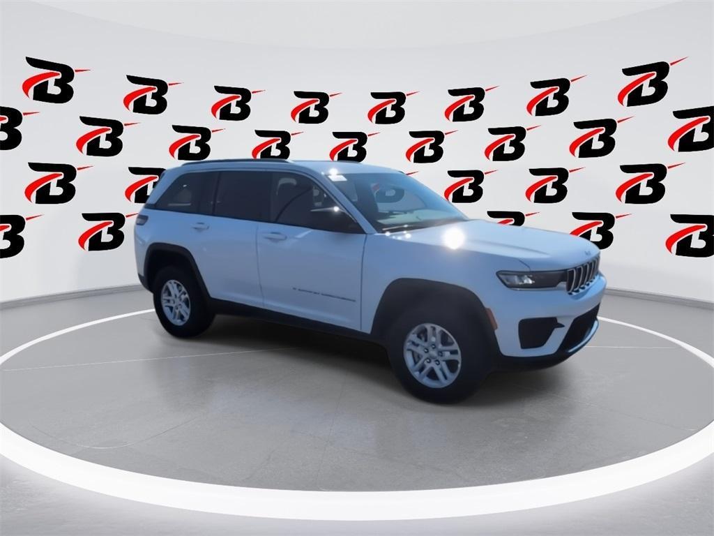 new 2025 Jeep Grand Cherokee car, priced at $35,825