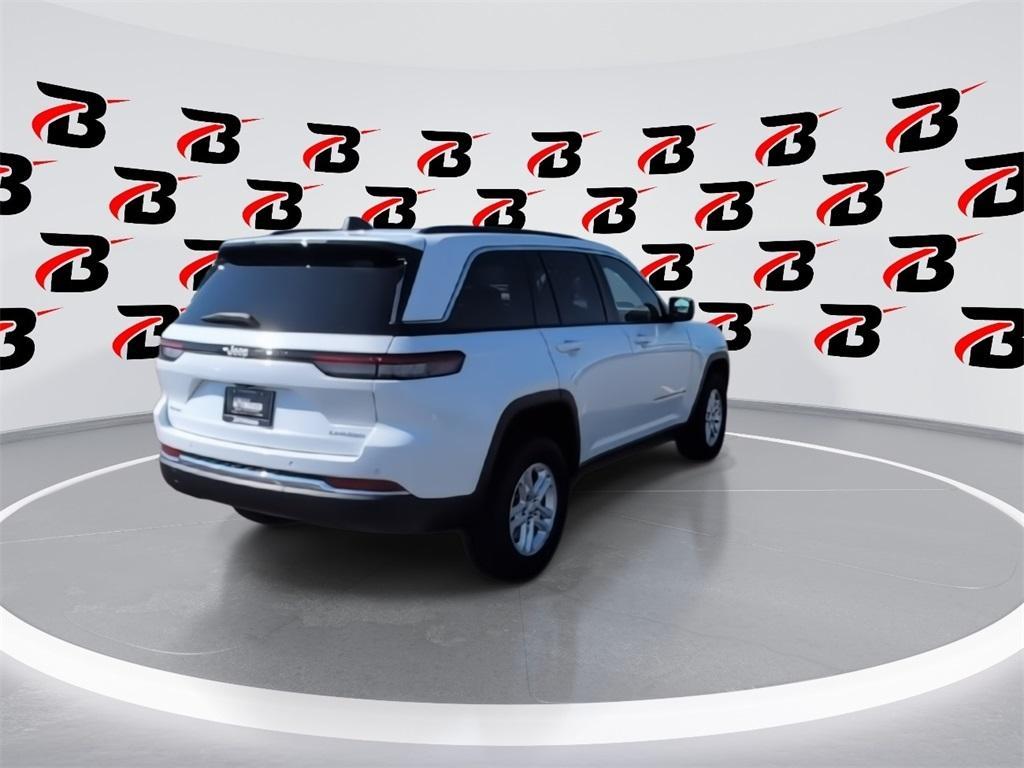new 2025 Jeep Grand Cherokee car, priced at $35,825