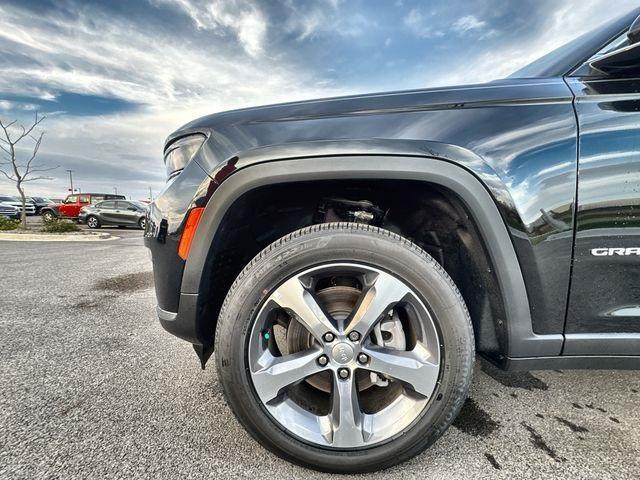 new 2024 Jeep Grand Cherokee L car, priced at $43,010