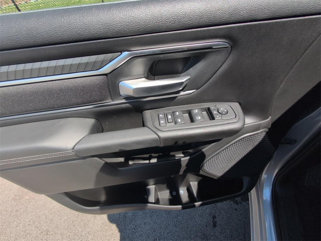 new 2025 Ram 1500 car, priced at $51,428
