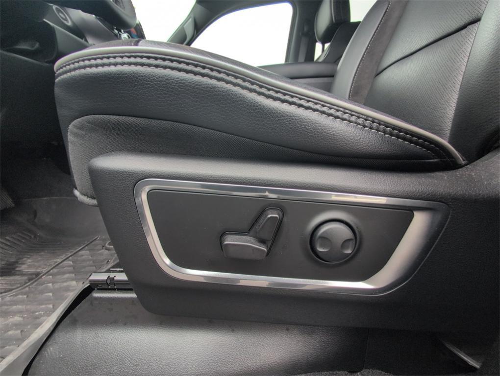 new 2025 Ram 1500 car, priced at $52,423